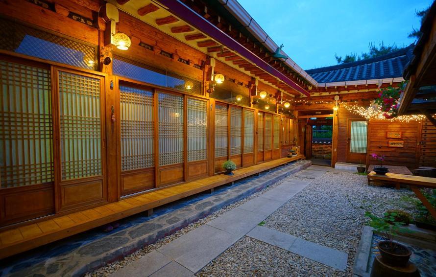 Hotel Jungdam à Jeonju Extérieur photo