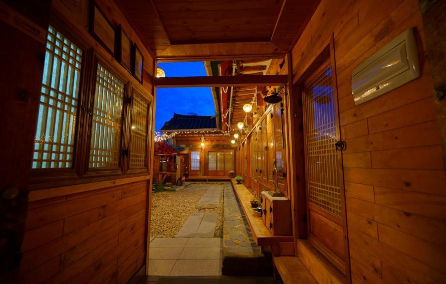 Hotel Jungdam à Jeonju Extérieur photo