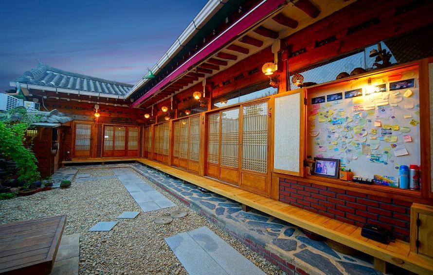 Hotel Jungdam à Jeonju Extérieur photo