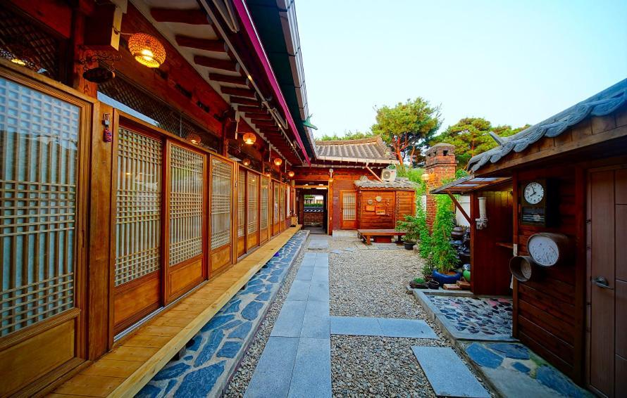 Hotel Jungdam à Jeonju Extérieur photo
