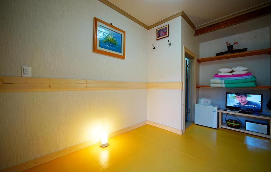 Hotel Jungdam à Jeonju Extérieur photo