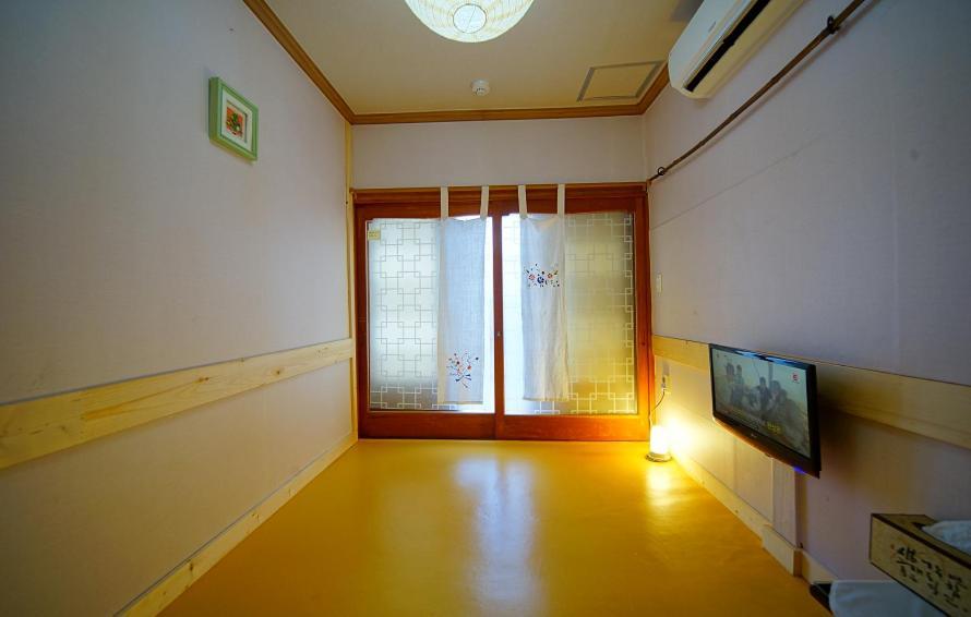 Hotel Jungdam à Jeonju Extérieur photo