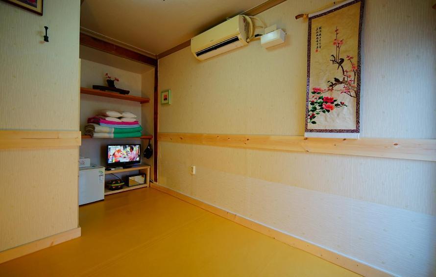Hotel Jungdam à Jeonju Extérieur photo